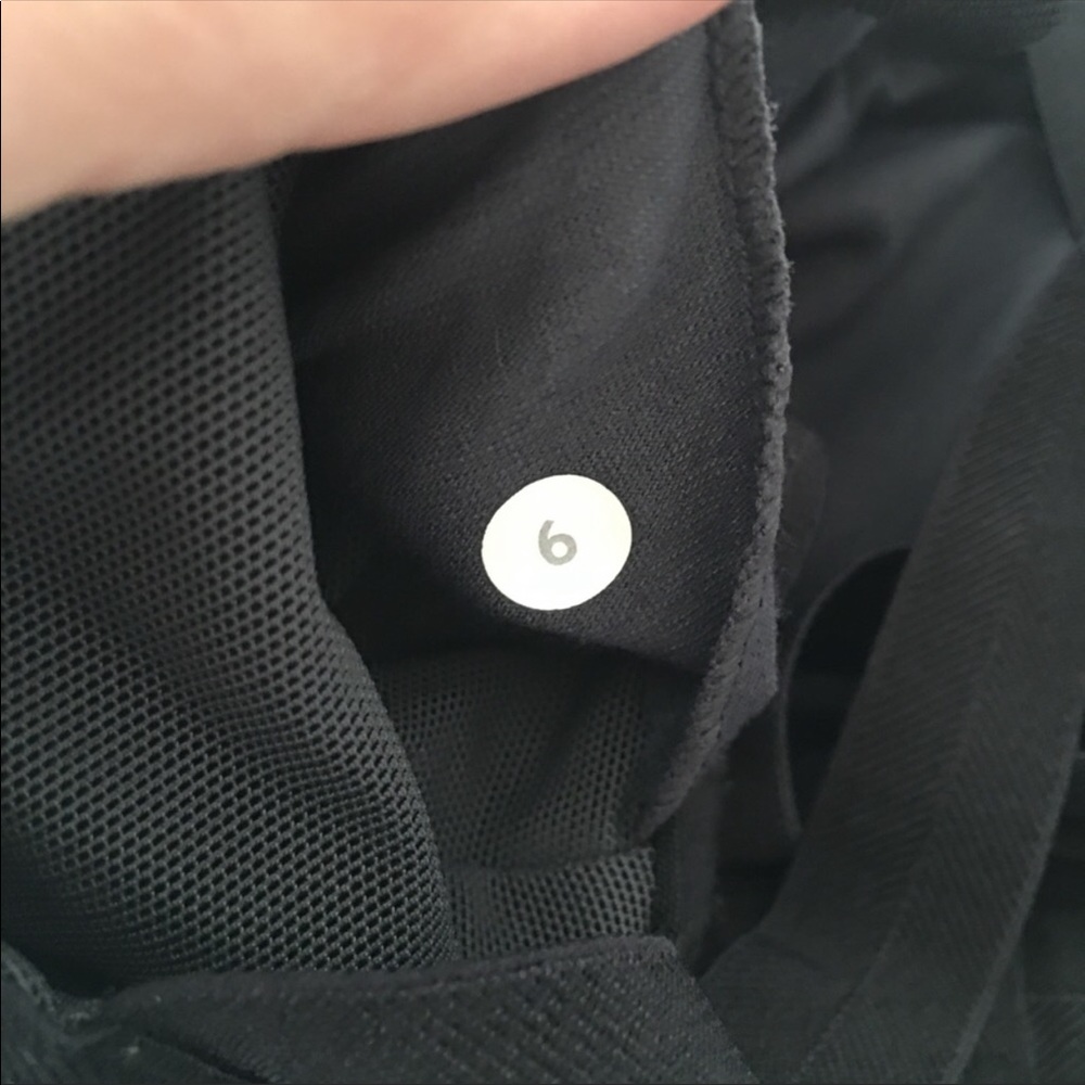 Lululemon - Picture 3 of 6